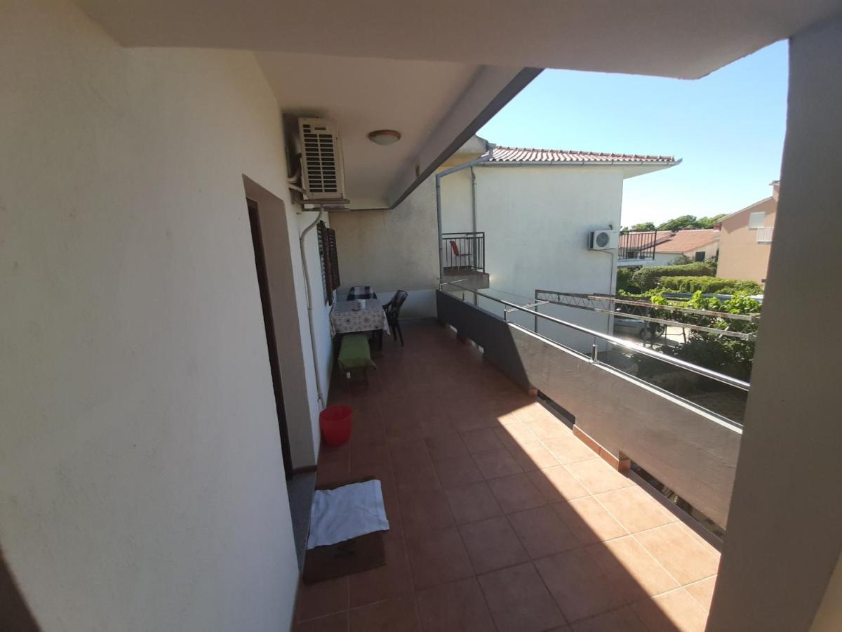 Apartments Ivan Perkov Tomas Bilo Primošten Екстериор снимка