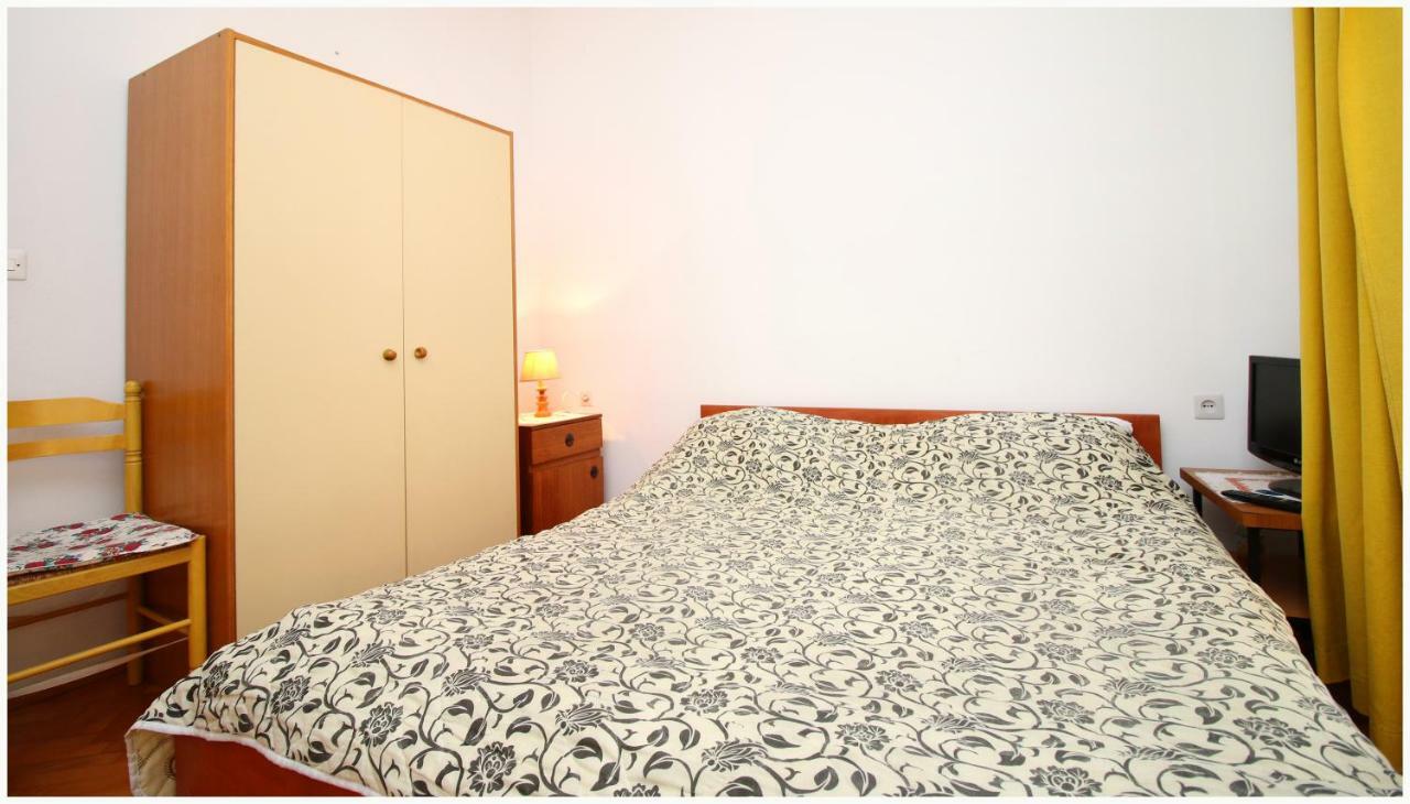 Apartments Ivan Perkov Tomas Bilo Primošten Екстериор снимка