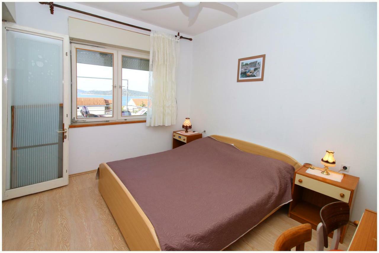 Apartments Ivan Perkov Tomas Bilo Primošten Екстериор снимка