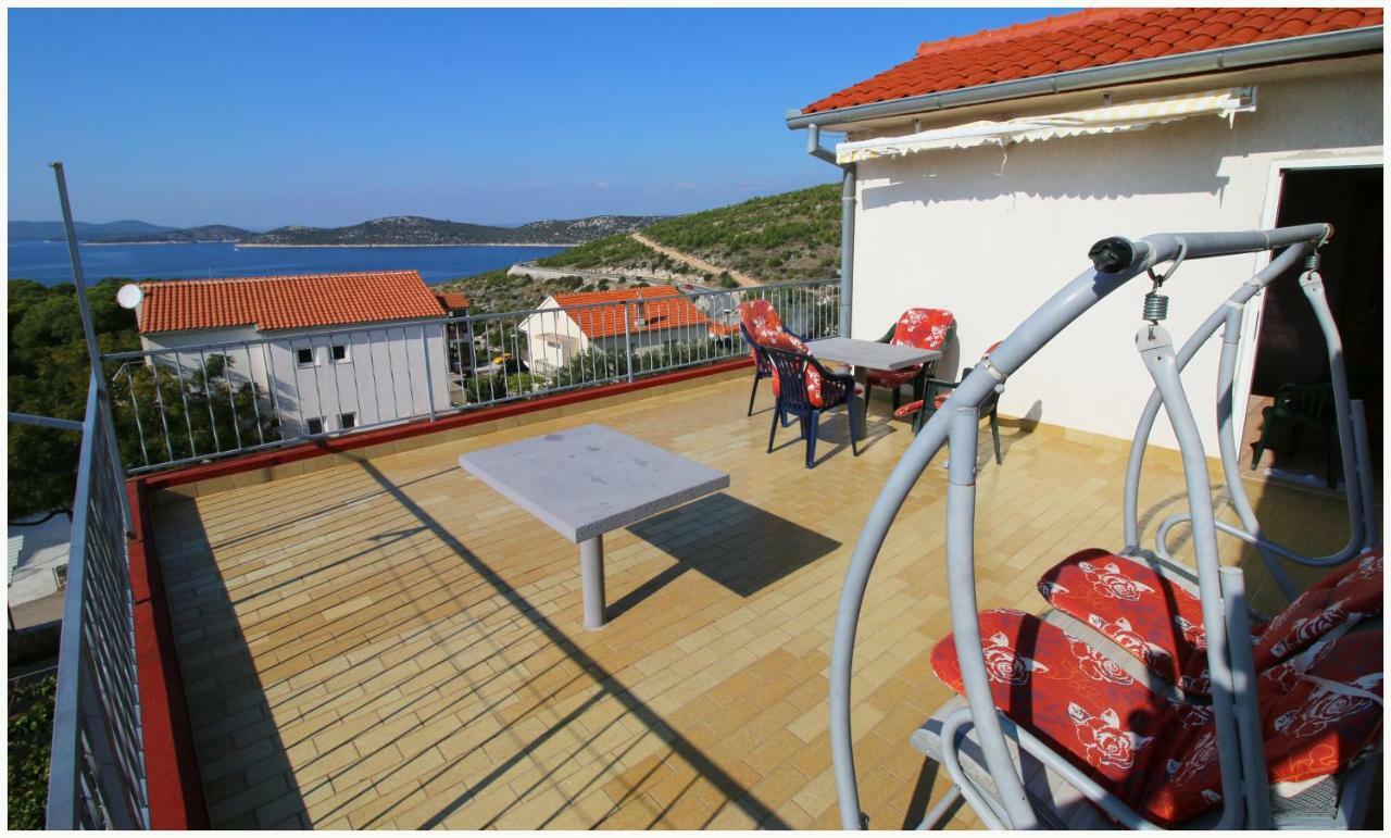 Apartments Ivan Perkov Tomas Bilo Primošten Екстериор снимка
