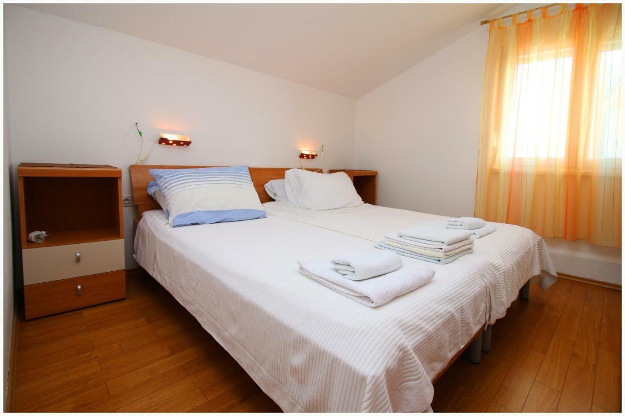 Apartments Ivan Perkov Tomas Bilo Primošten Екстериор снимка