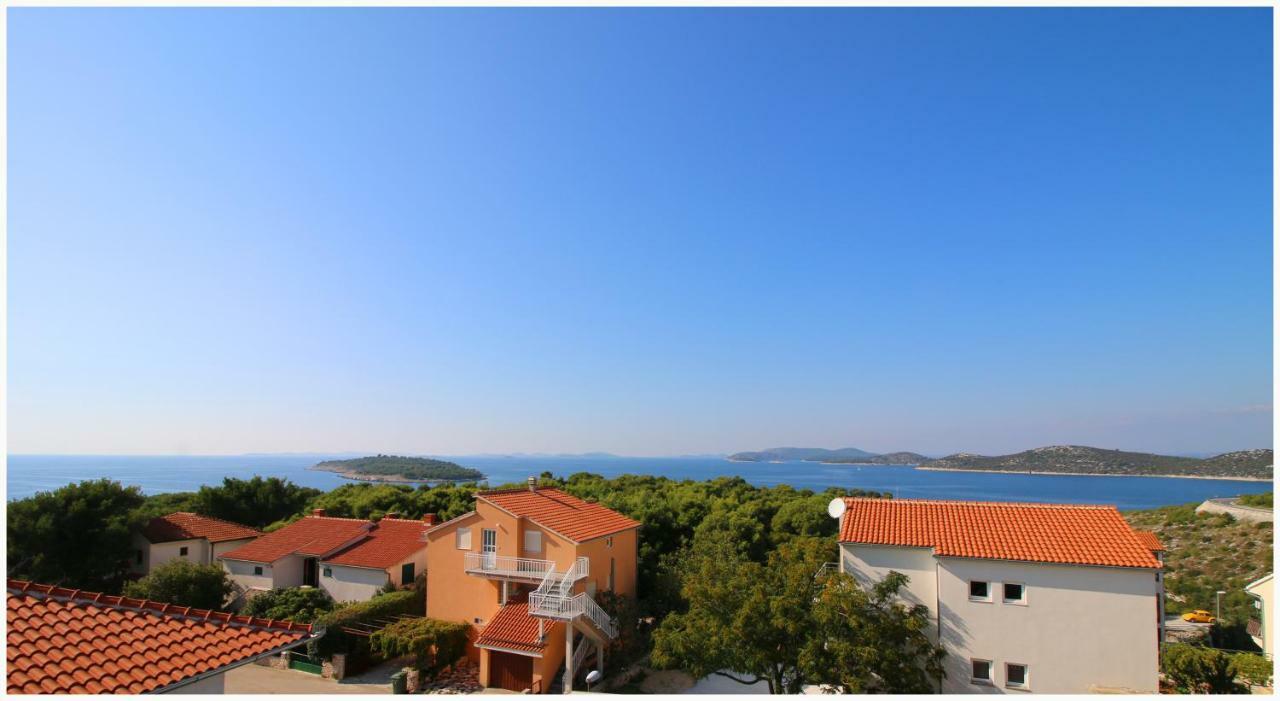 Apartments Ivan Perkov Tomas Bilo Primošten Екстериор снимка