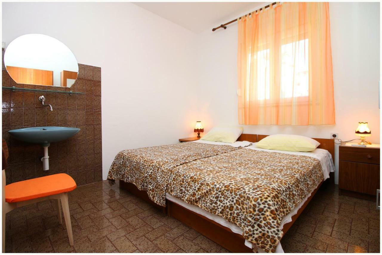 Apartments Ivan Perkov Tomas Bilo Primošten Екстериор снимка